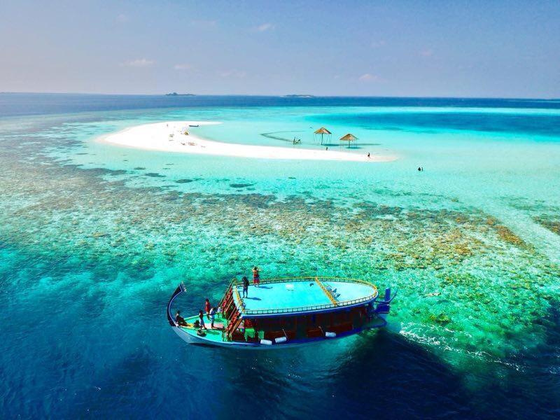 Sunrise By White Sand Dhigurah Dhigurah  Exterior foto